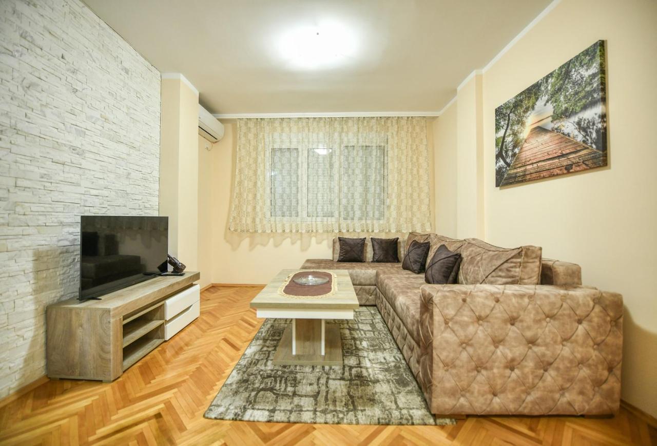 Apartman Centar 2 بودغوريتْسا المظهر الخارجي الصورة