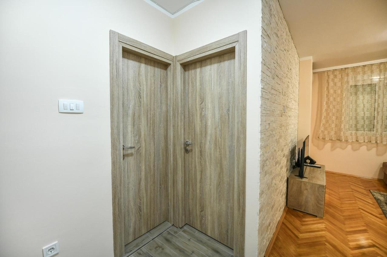 Apartman Centar 2 بودغوريتْسا المظهر الخارجي الصورة