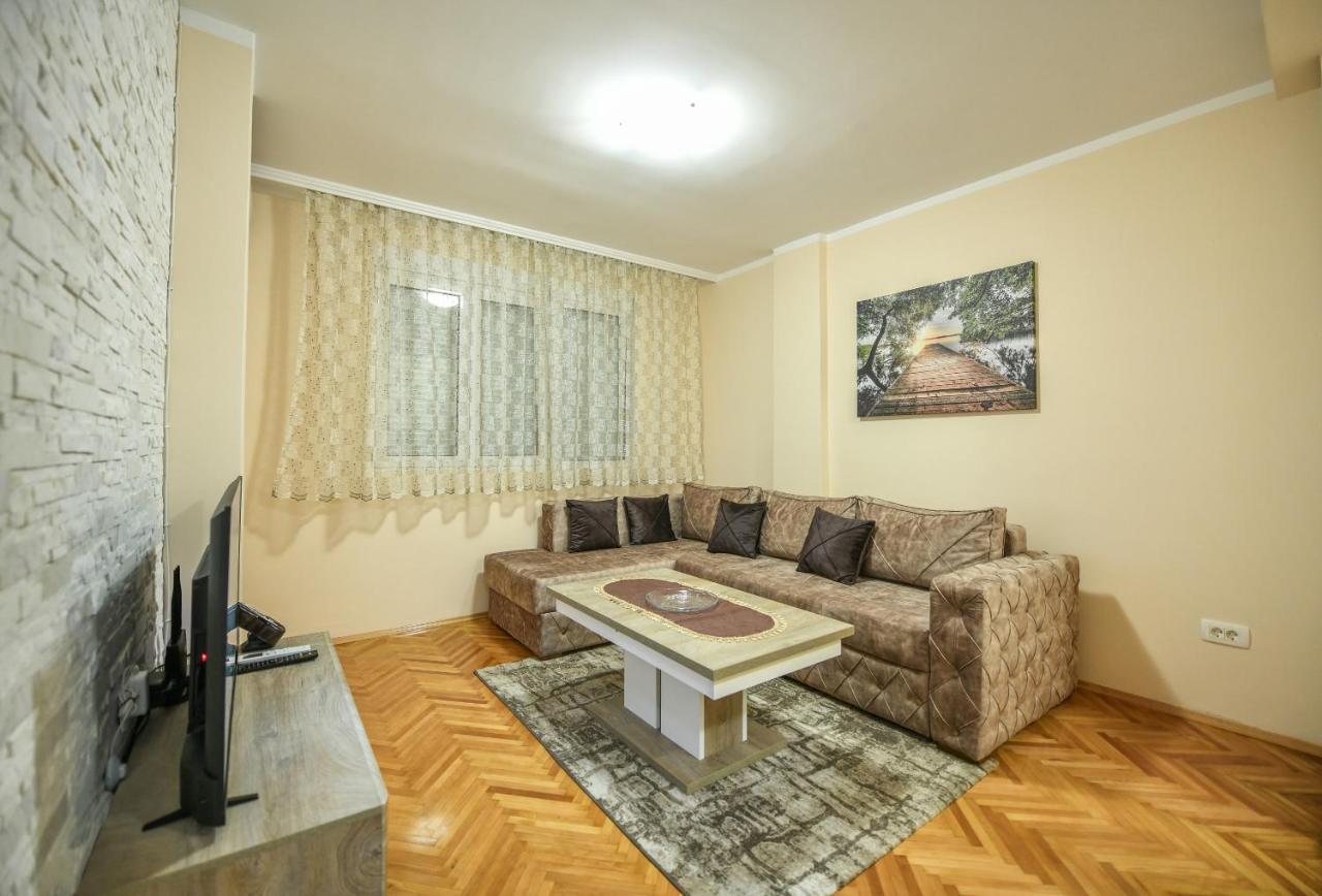 Apartman Centar 2 بودغوريتْسا المظهر الخارجي الصورة